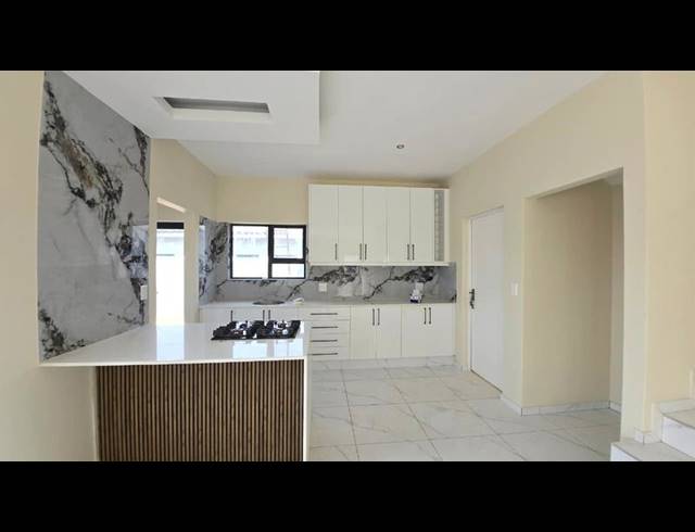 4 BEDROOM HOUSE FOR SALE IN MELODIE